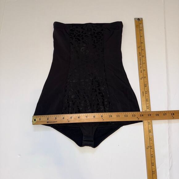 SPANX Assets Red Hot Label Shaper Large Black Leopard Panel Control Bodysuit - Picture 9 of 9